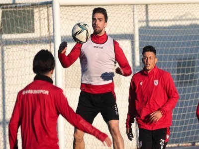 SAMSUNSPOR İLE ALTINORDU 19. RANDEVUDA