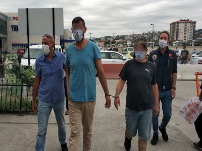 UYUŞTURUCU TİCARETİNDEN HAKİM ÖNÜNDELER