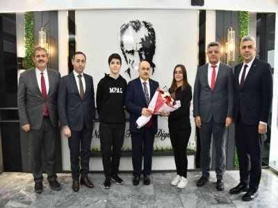 VALİ DAĞLI; 